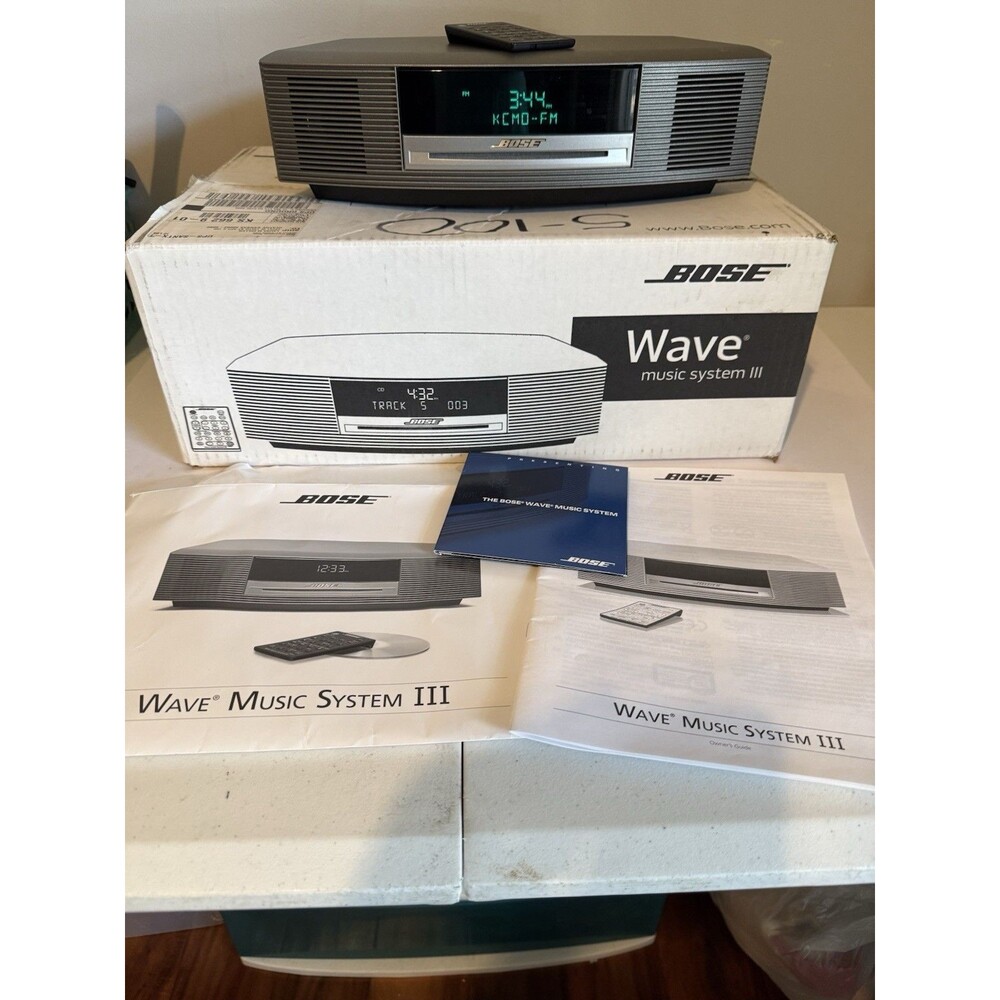 Bose Wave Music System III Silver AM/FM CD Radio W/Remote Original Box Tested